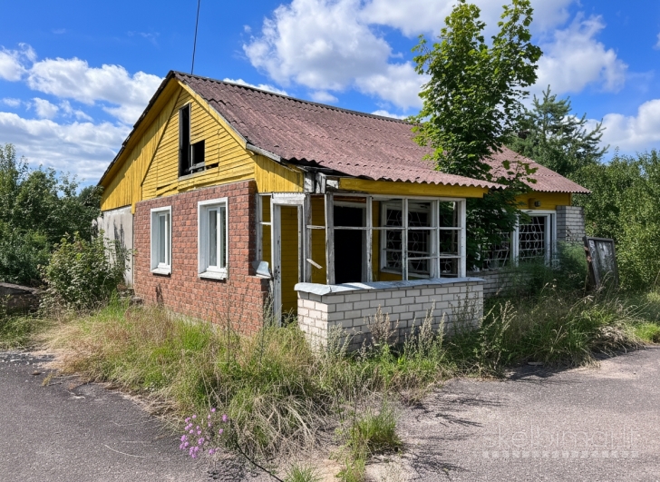 Bagdononys kaimas, Trakų r. - mūrinė parduotuvė 14 arų, aikštelė, aplink ežerai