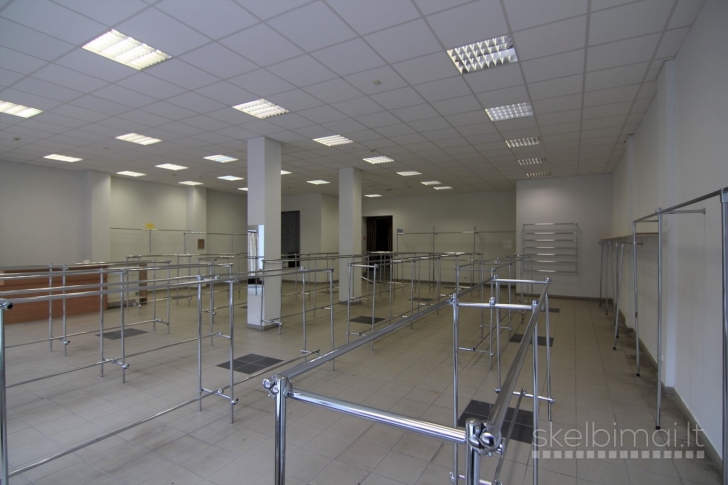 Parduodamas miesto centre labai geras pastatas