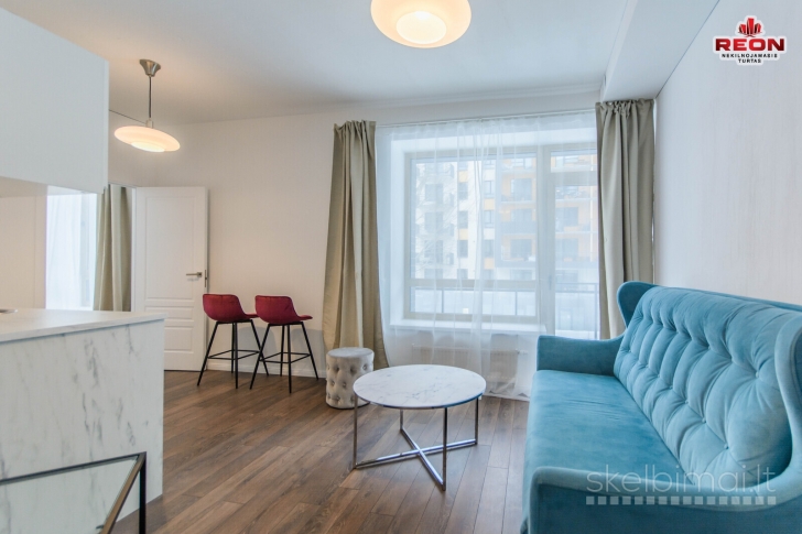 NUOMOJAMAS ŠILTAS, JAUKUS 2 KAMBARIŲ BUTAS