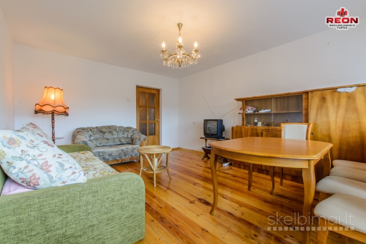 Nuomojamas   jaukus 3 izoliuotų kambarių butas antakalnyje.