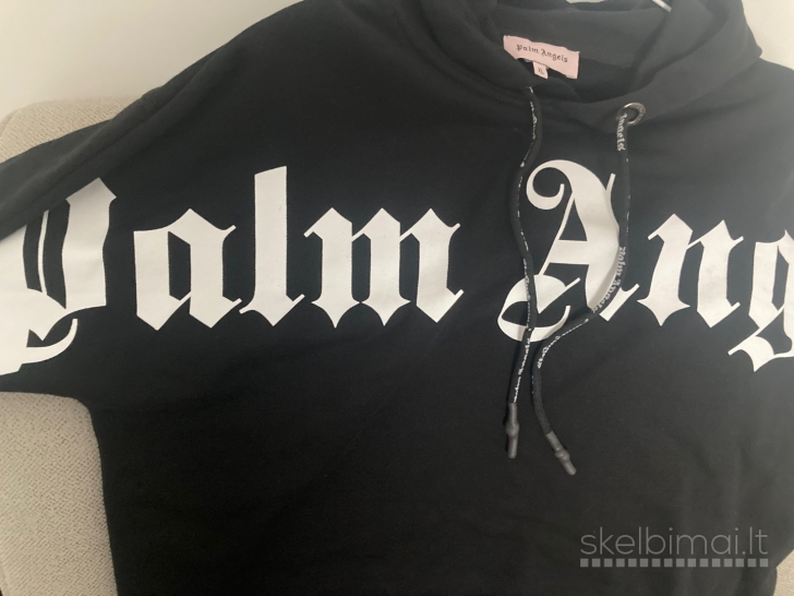 Nauji sportiniai kostiumai PRADA, C. DIOR, NIKE nuo 40 EUR