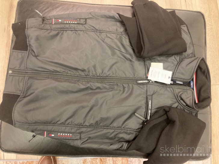 Nauji sportiniai kostiumai PRADA, C. DIOR, NIKE nuo 40 EUR