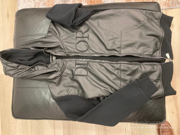 Nauji sportiniai kostiumai PRADA, C. DIOR, NIKE nuo 40 EUR