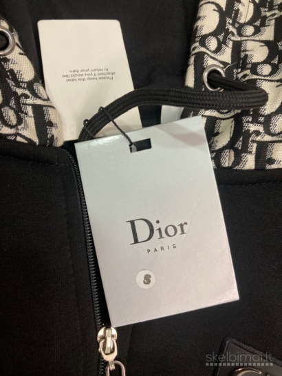 Nauji sportiniai kostiumai PRADA, C. DIOR, NIKE nuo 40 EUR