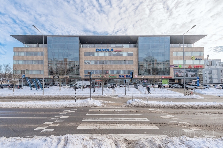 PARDUODAMOS ADMINISTRACINĖS PATALPOS 