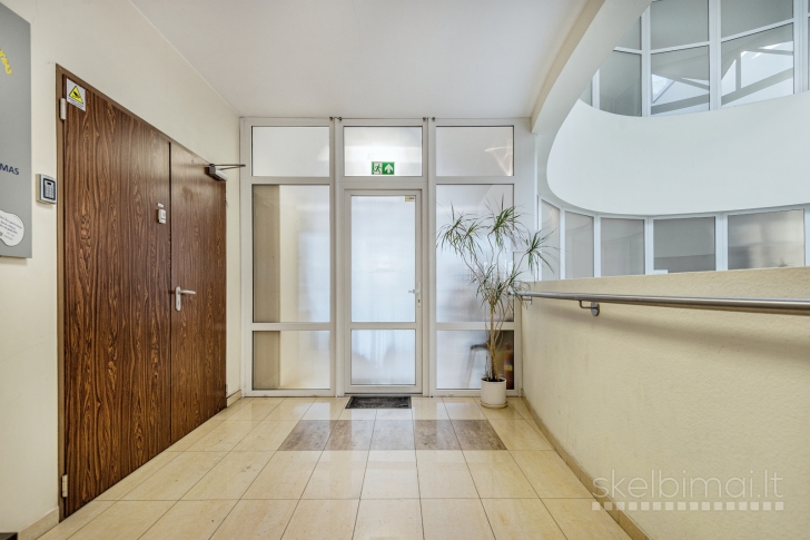 PARDUODAMOS ADMINISTRACINĖS PATALPOS 