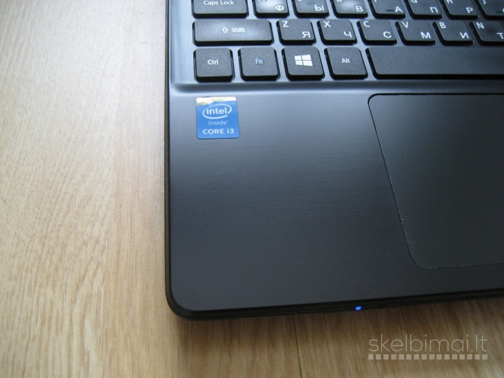 ACER E5-571 i3/ SSD 240GB/ 8GB/ gera baterija