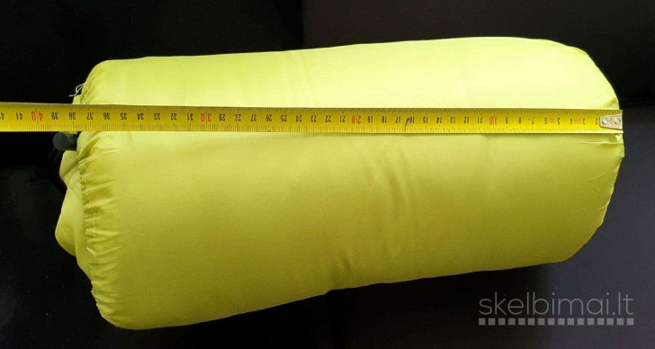 Parduodamas kompaktiškas miegmaišis
