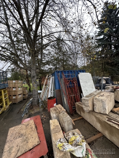 Parduodamas jūrinis konteineris su šešiais ventiliatoriais