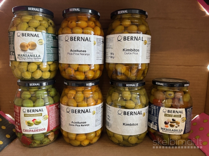  Ispaniški vaisiai iš Ispanijos ūkių urmu 