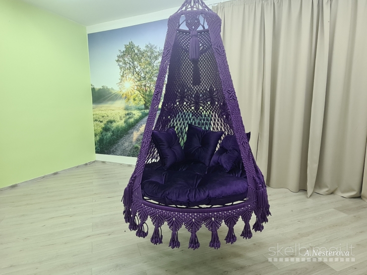 Gaminu pakabinamus krėslus-hamakus