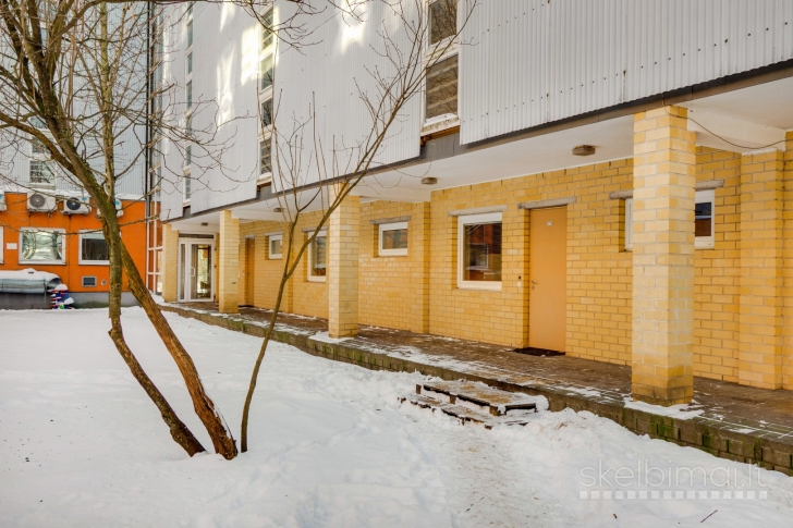 FABIJONIŠKĖSE PARDUODAMAS 2 K, 50 KV.M BUTAS SU ATSKIRU ĮĖJIMU.