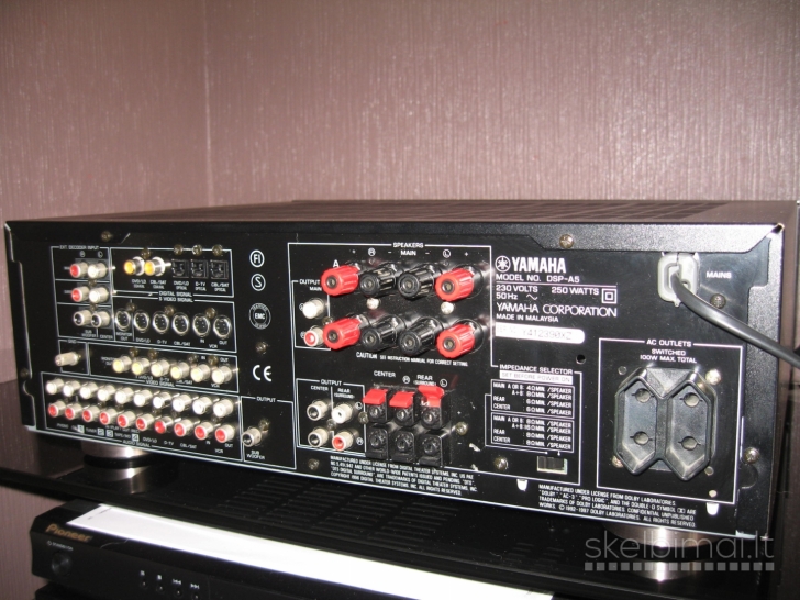 YAMAHA DSP-A5 amplifier. DTS. Dolby Digital 5.1channel. Cinema DSP.