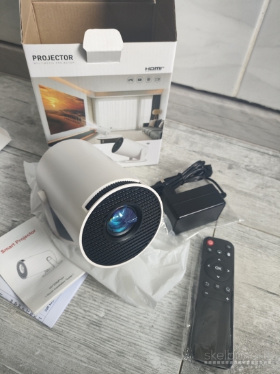 Naujas HY300PRO+ LED Vaizdo projektorius su Android