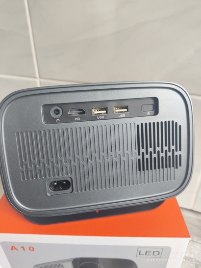 Naujas A10 LED Vaizdo video projektorius su Android sistema