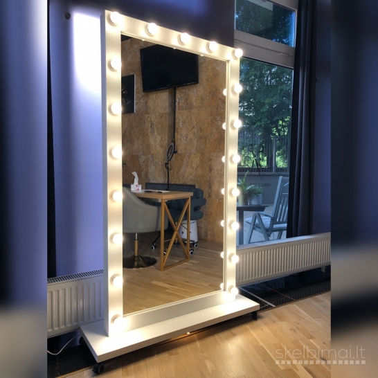 Kosmetiniai veidrodziai