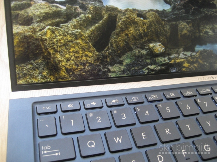 Puikus Asus Zenbook UF533F i7/ GTX 1050 4GB/ 16GB