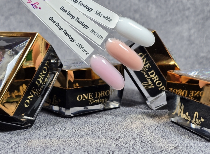 Gelis nagų priauginimui savaime išsilyginantis