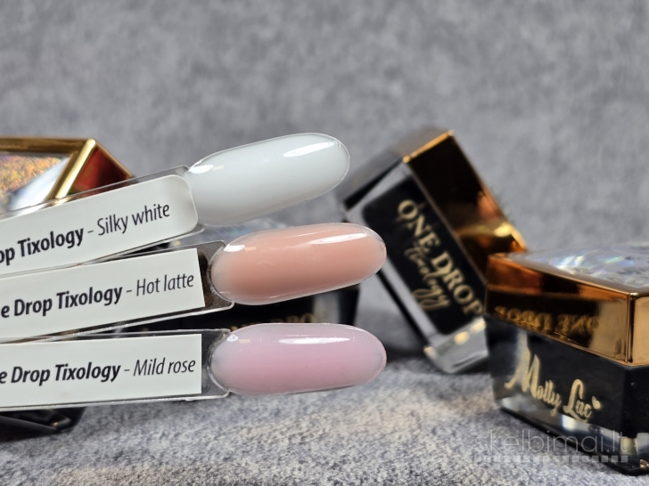 Gelis nagų priauginimui savaime išsilyginantis