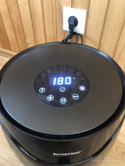 GRUZDINTUVĖS IR KEPIMO KROSNELĖ