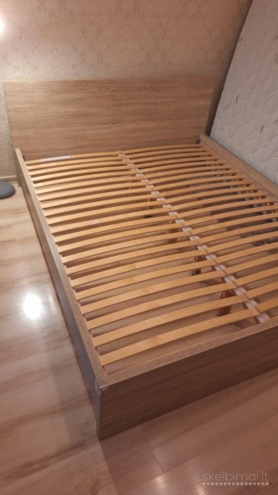 Tvirta dvigulė lova