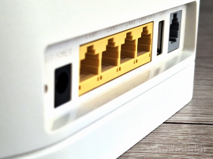 4G LTE modemas Huawei B315s-22 su maitinimo blokeliu