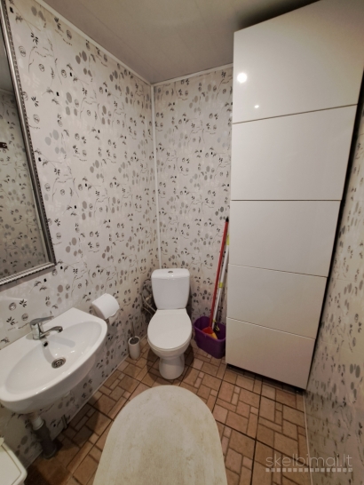 Parduodamas 2 kambarių butas