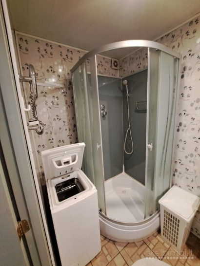 Parduodamas 2 kambarių butas