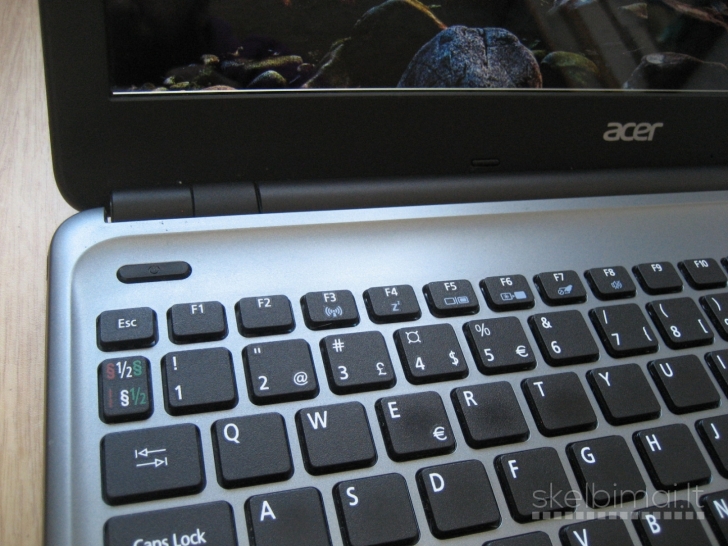 Plonas Acer E1-570G i5/ 8GB/ 128GB/ 1GB Nvidia