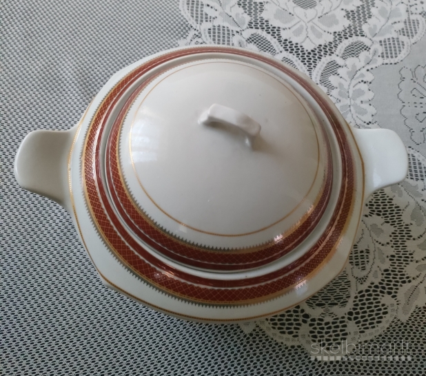 Sriubinė (terina), sriubos indas, troškininė su dangčiu