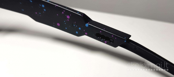 Nuo saulės tamsėjantys dviratininko akiniai