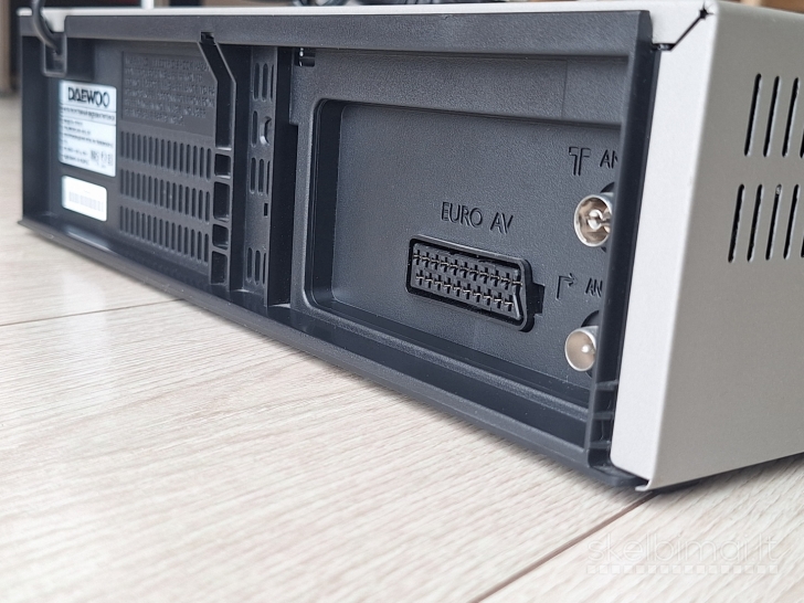 Naujas Daewoo ST670K HiFi vaizdo grotuvas (VHS)