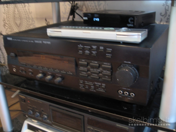 YAMAHA RX-V592 A/V Receiver. Cinema DSP. Dolby Surround Pro Logic.