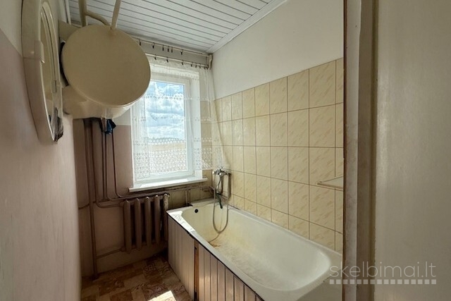 PARDUODAMAS 90.25 KV. M. GYVEMAMOJO PLOTO NAMAS 0.3075 HA SKLYPE VILTIES G.AIME.