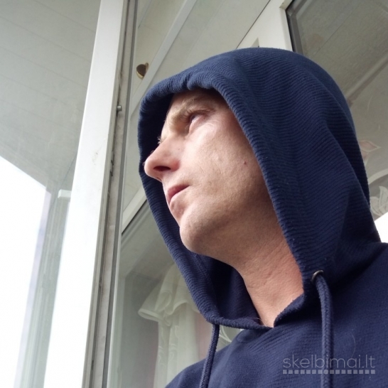 Ieskau slaptos drauges