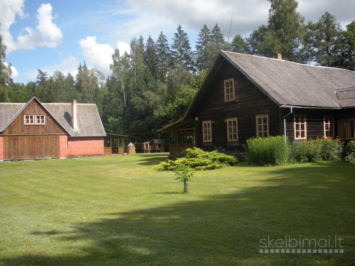 Parduoama sodyba prie Anykščių