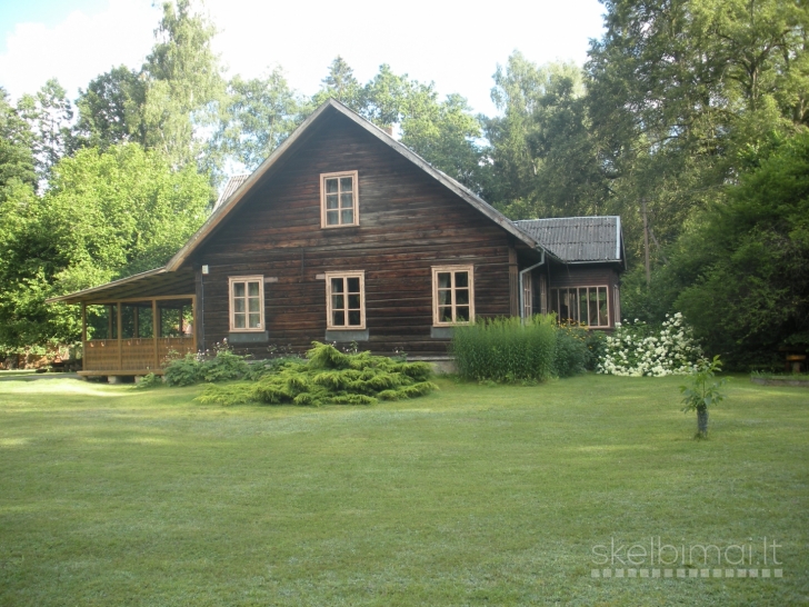 Parduoama sodyba prie Anykščių