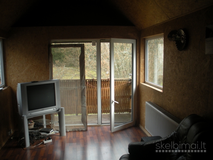 Parduoama sodyba prie Anykščių