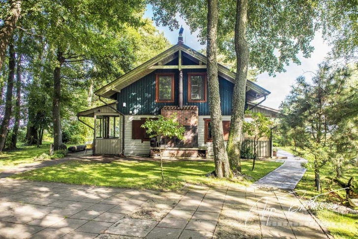 PARDUODAMI APARTAMENTAI NERINGOS M, PERVALKOS G. 