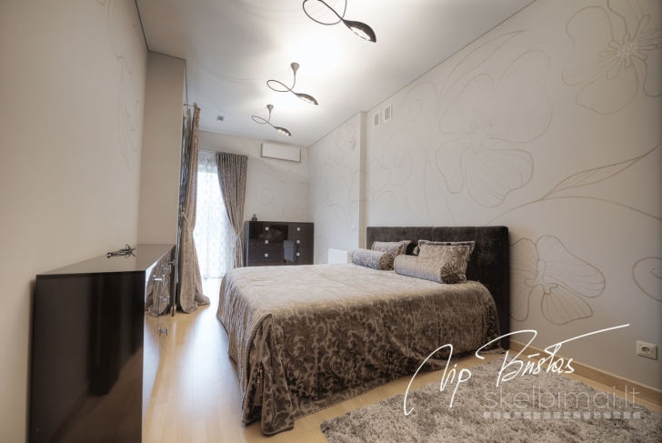 NUOMUOJAMAS NAMAS KAUNE, FREDOJE, SAULĖGRĄŽŲ G.