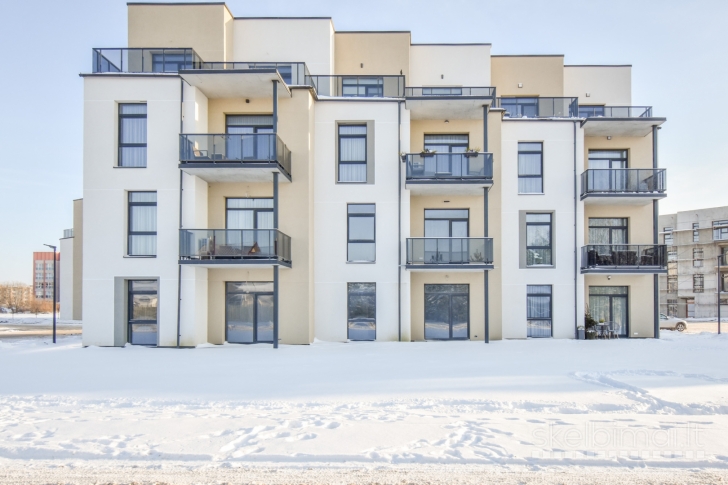 PARDUODAMAS 2 K. 53,08 KV.M. BUTAS SU TERASA, SANDĖLIUKU IR PARKINGU