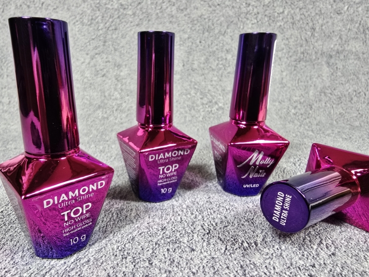 Gelinio lako ypač blizgus be lipnumo topas nagams