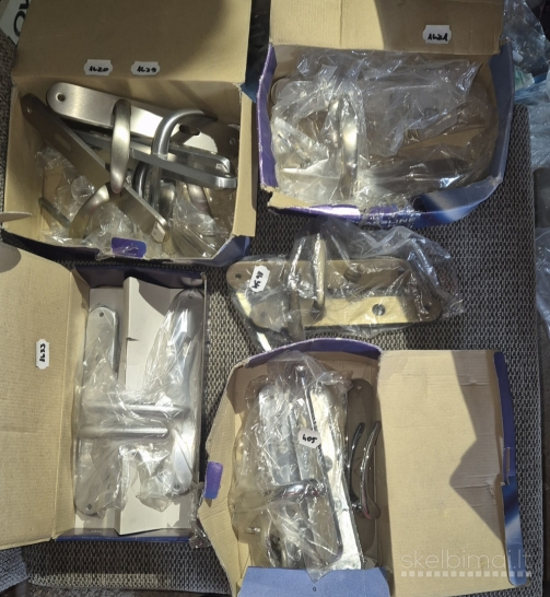 Parduodamos durų, staktų, pankenų, spynų atsargos