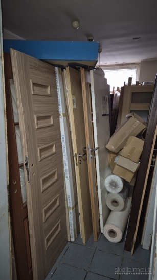 Parduodamos durų, staktų, pankenų, spynų atsargos