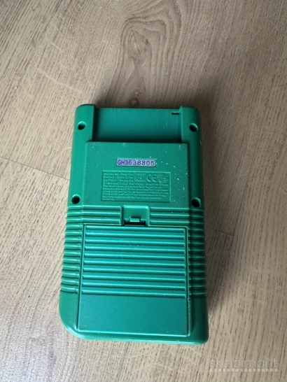 Game Boy Play it Loud! Edition