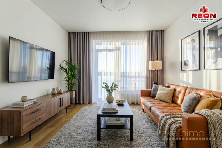 PILNAI ĮRENGTAS, ŠILTAS IR JAUKUS DVIEJŲ KAMBARIŲ BUTAS NAUJOS STATYBOS NAME