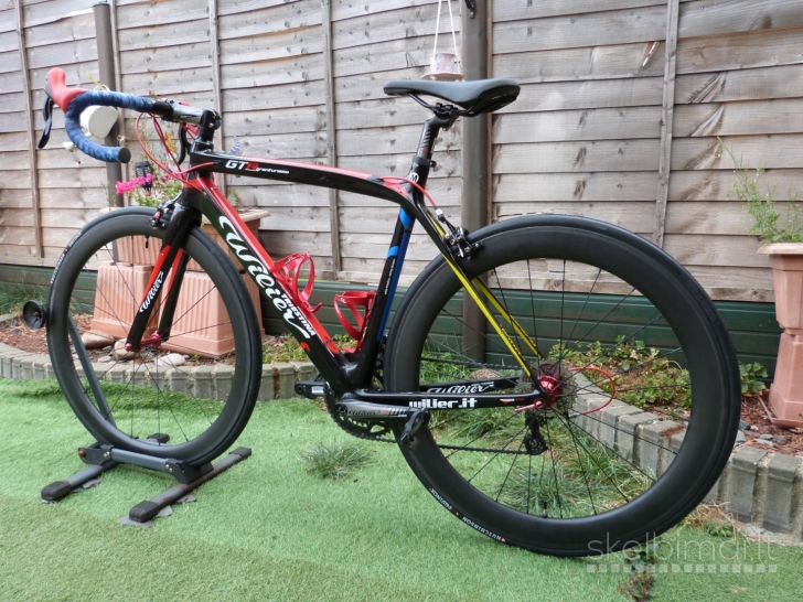 Wilier GTR Colombia Team Carbon Road Bike. 700C wheels. 7,9kg. 55cm. RRP £2500.
