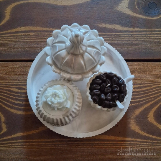 Gipso namų dekoro ir sojų vaško žvakių rinkinys „Kavos akimirka“  www.lvashop.lt