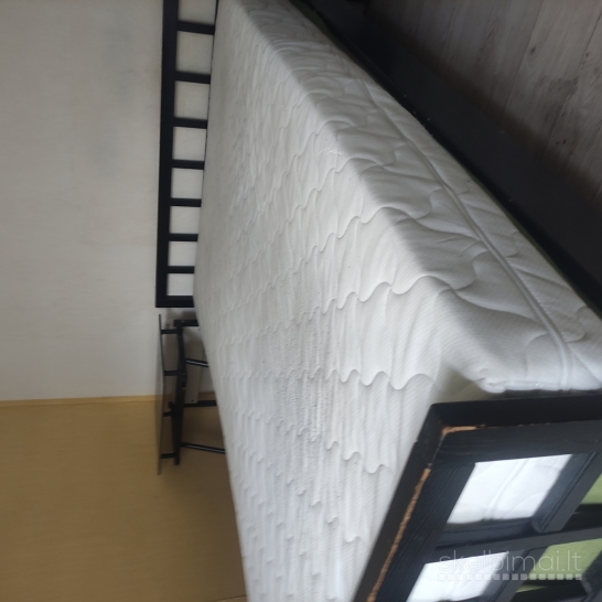 Ilgeniam laikui išnuomojamas kambarys su baldais A Šančiuose- 150Eu/mėn