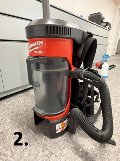 Akumuliatorinis siurblys/kuprinė MILWAUKEE